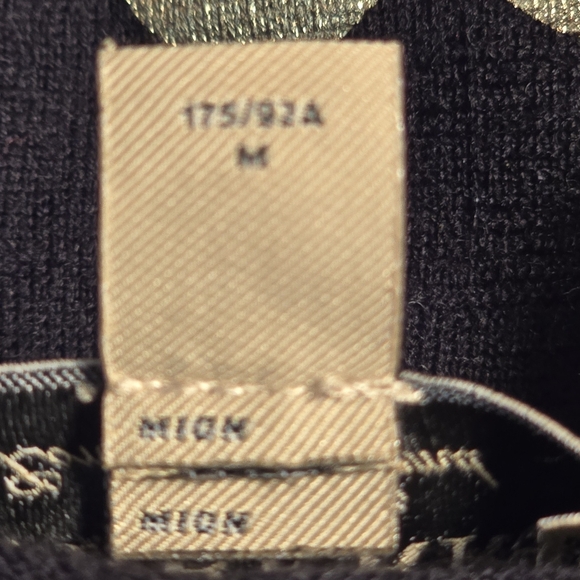 Burberry Black Merino Wool Sweater with Gold Metallic Hearts. Size Medium - Picture 8 of 10